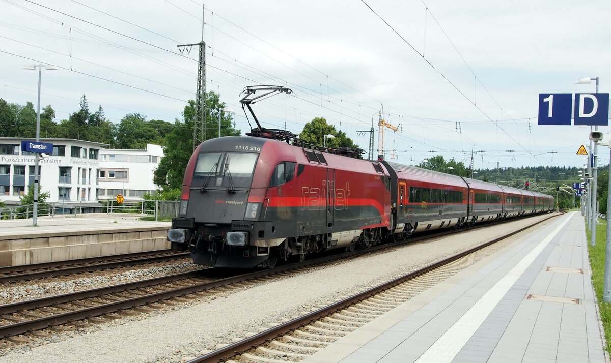 ÖBB 1116 216 mit Railjet in Traunstein am 29.07.2020.