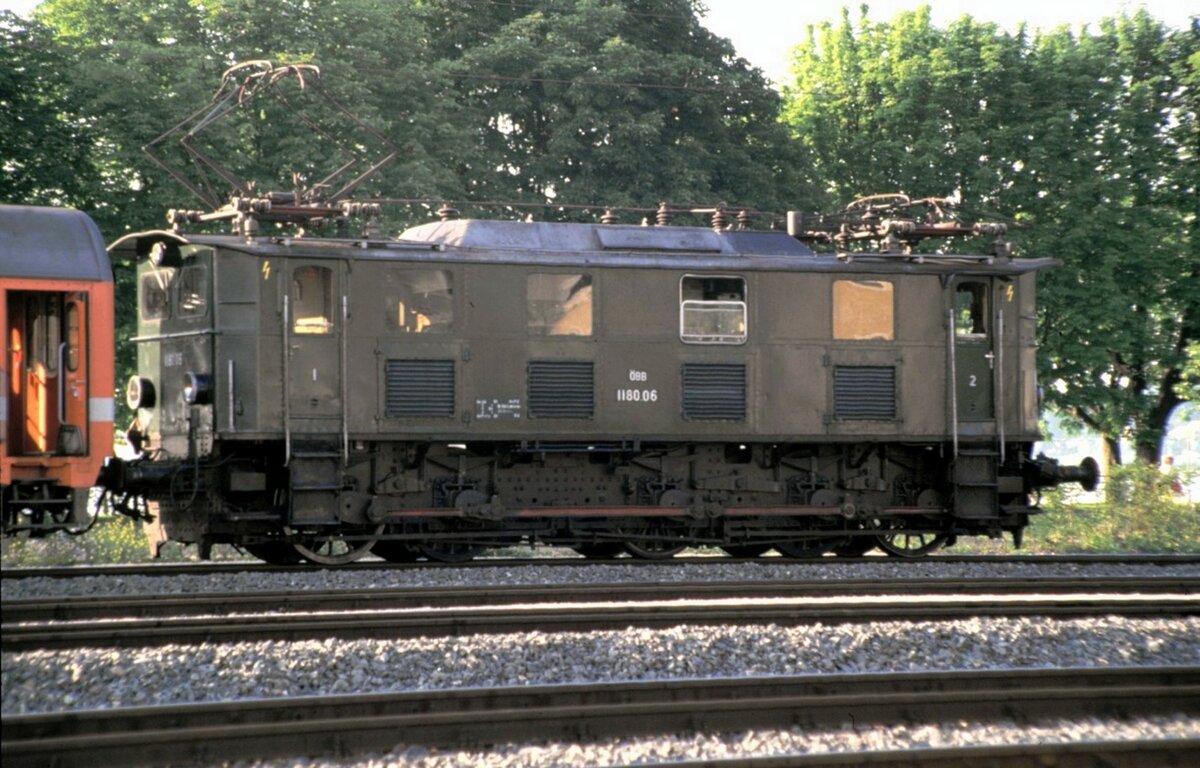 ÖBB 1180.06 in Bregenz am 08.07.1984.