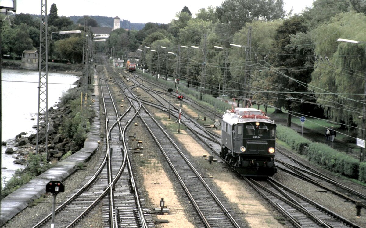 ÖBB 1245.04 in Lindau am 06.09.1998.