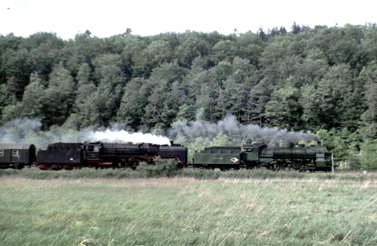 Rückkehr der S 3/6 Nr.3673 und 01 066 von der großen Deutschlandfahrt im Blautal am 27.05.1996.