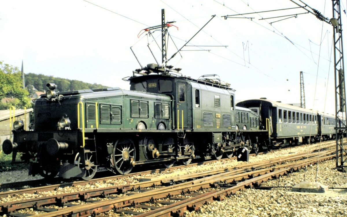 SBB Ce 6/8 III Nr. 13 302 in Amstetten am 14.09.1984.