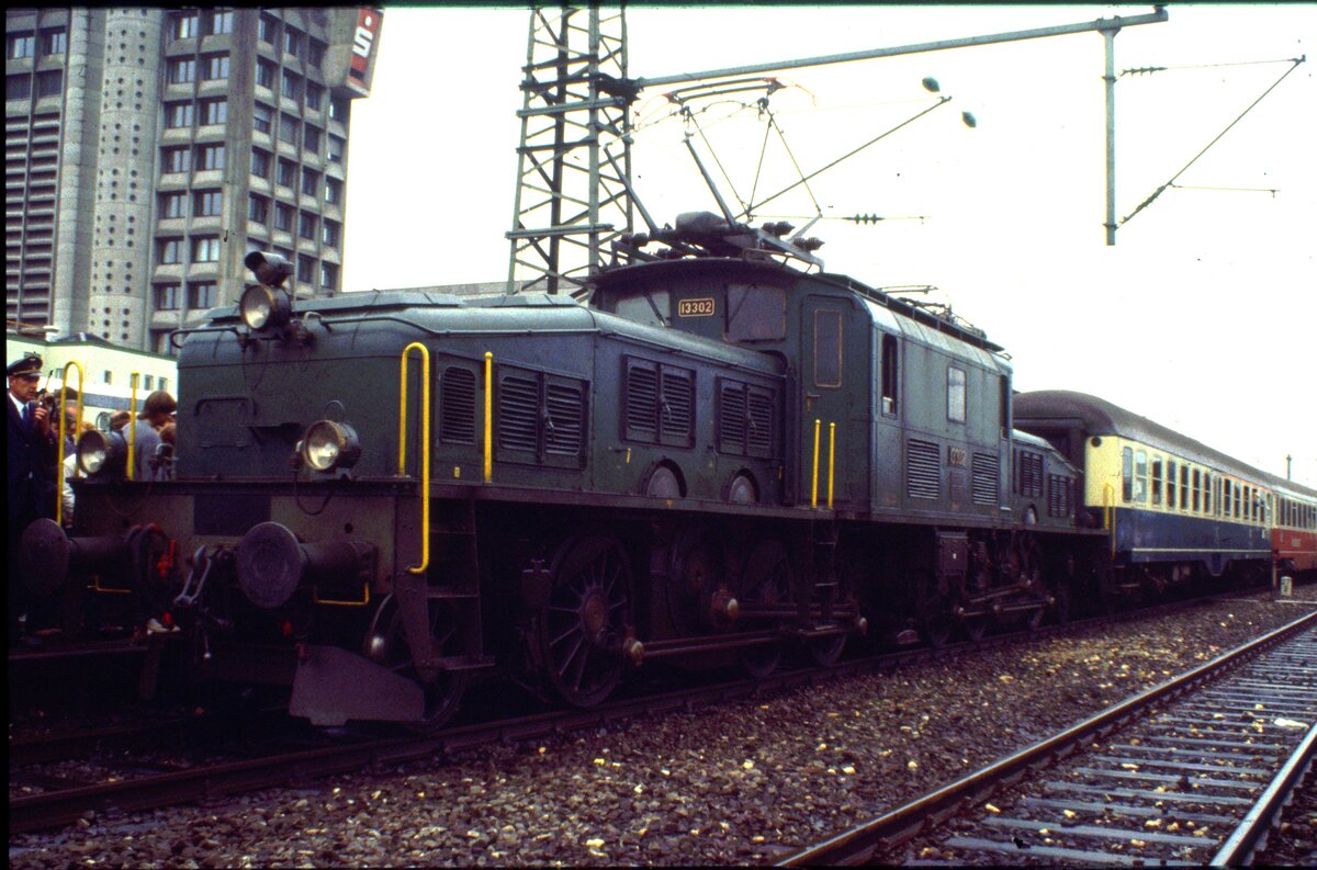 SBB Ce 6/8 Nr.13 302 bei den M�rklin-Tagen in G�ppingen am 15.09.1984.