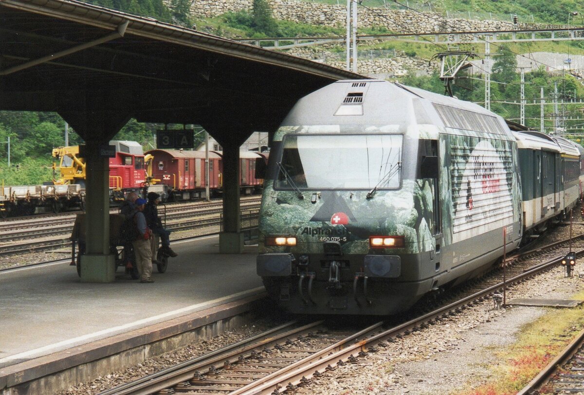 Scanbild von SBB 460 075 in Göschenen am 26 Mai 2007.