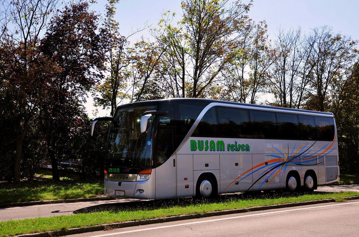 Sera 415 HDH von BUSAM Reisen aus �sterreich in Krems unterwegs.