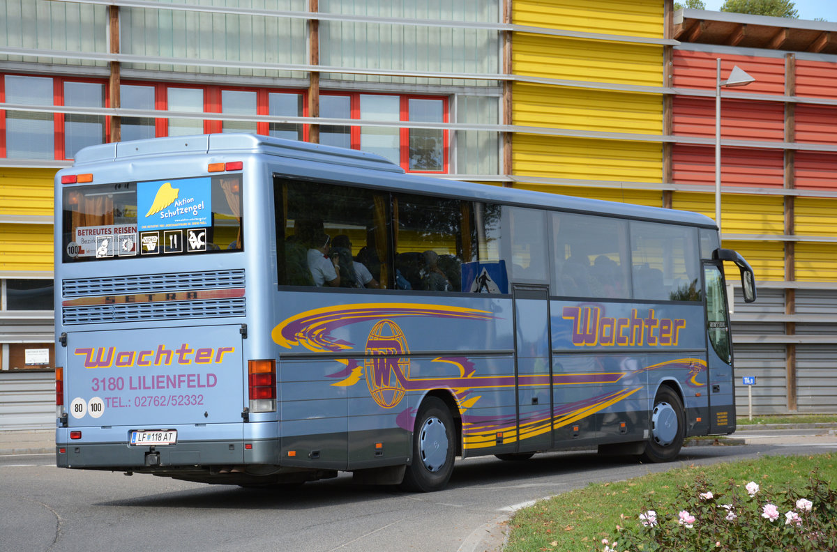 Setra 315 GT-HD von Wachter Reisen aus �sterreich in Krems gesehen.