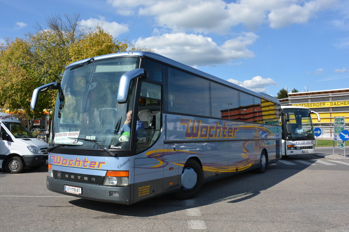 Setra 315 GT-HD von Wachter Reisen aus �sterreich in Krems gesehen.