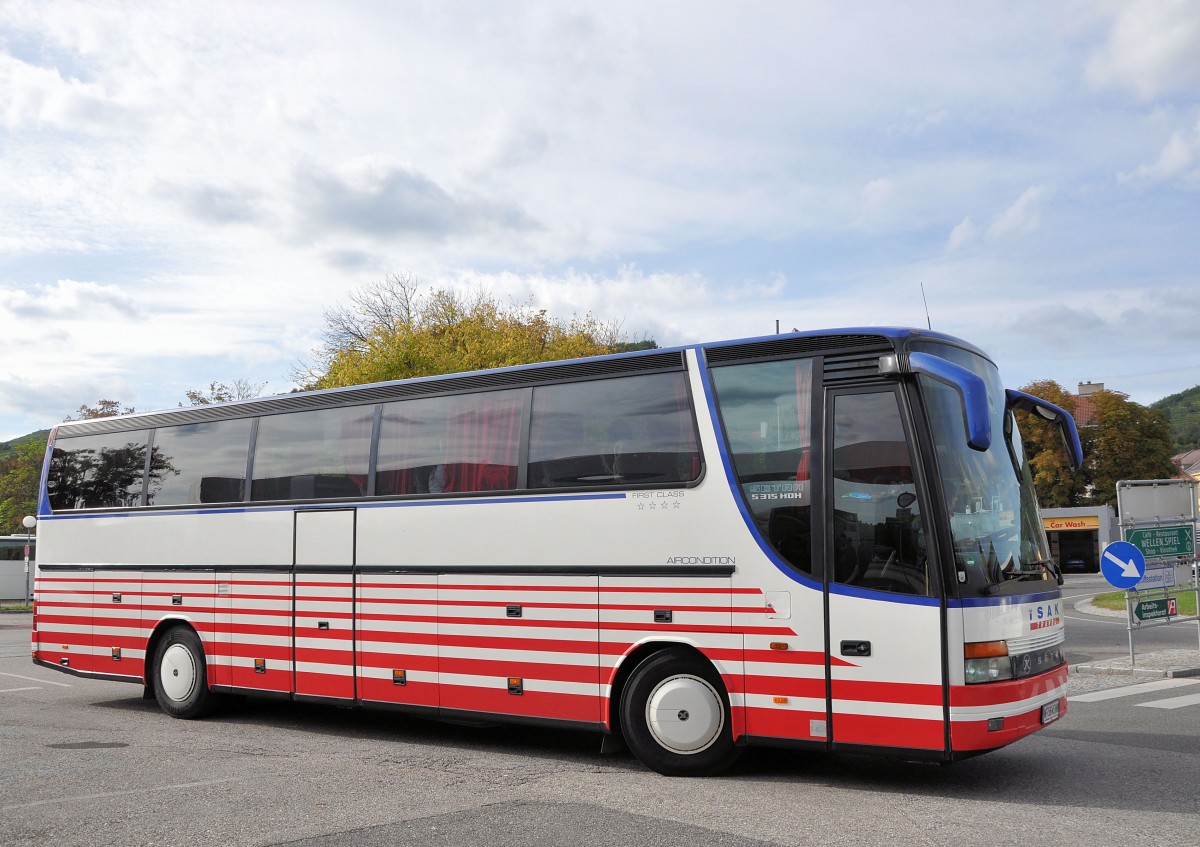 SETRA 315 HDH von ISAK Travel aus �sterreich/Wien im September 2013 in Krems gesehen.