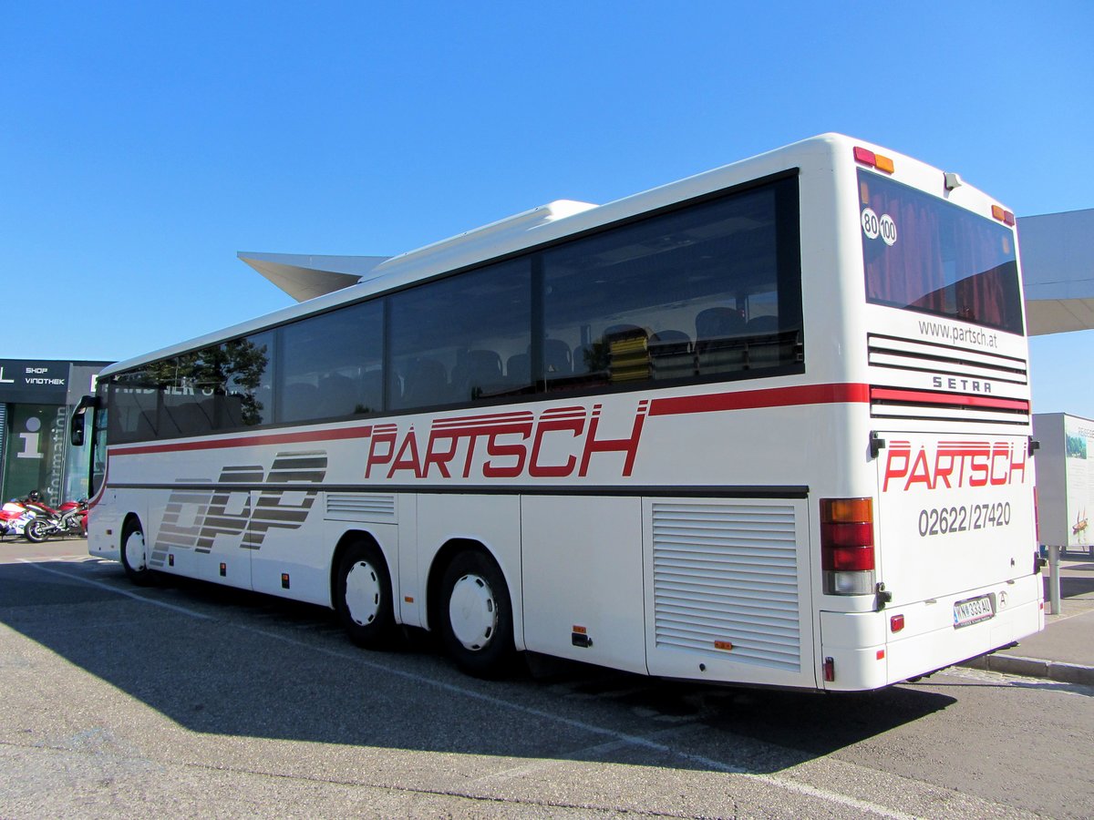 Setra 317 GT-HD von Partsch Reisen aus sterreich in Krems gesehen.