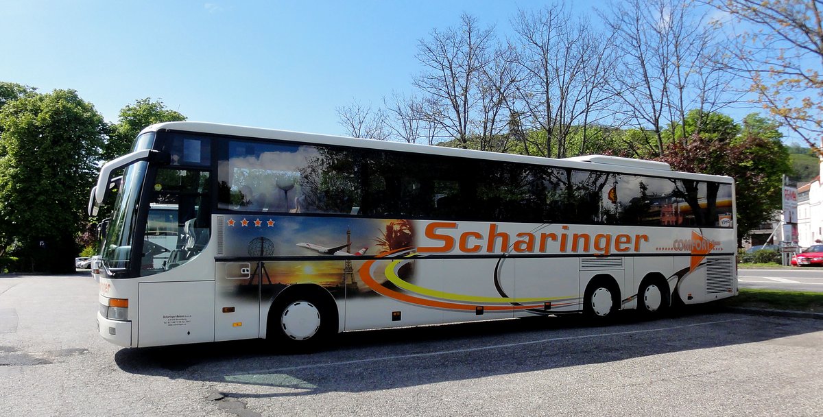 Setra 317 GT- HD von Scharinger Reisen aus �sterreich in Krems.