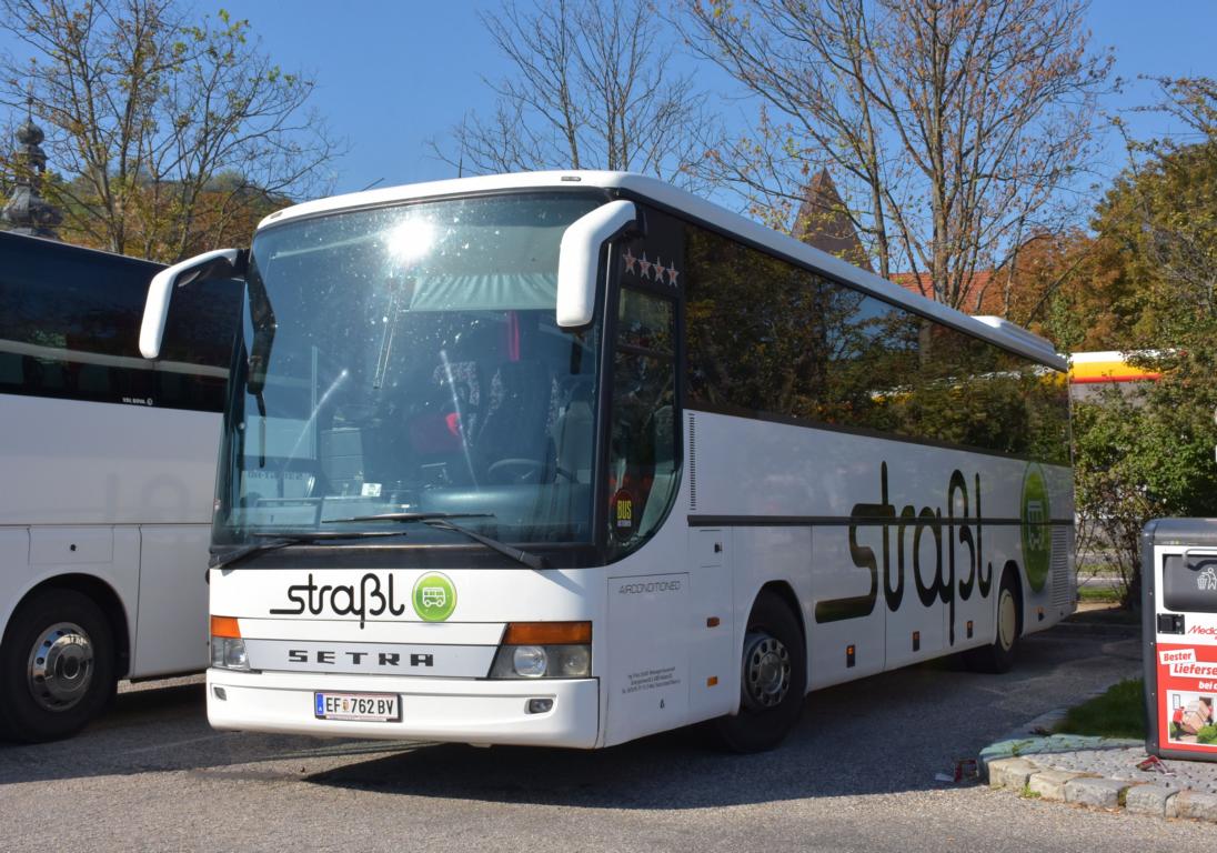 Setra 400er Serie von Stral Reisen aus sterreich 09/2017 in Krems.