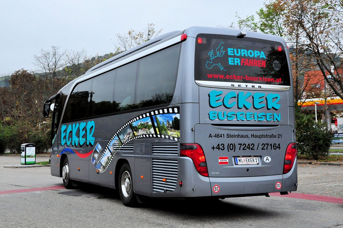 Setra 411 HD von Ecker Reisen aus �sterreich in Krems gesehen.