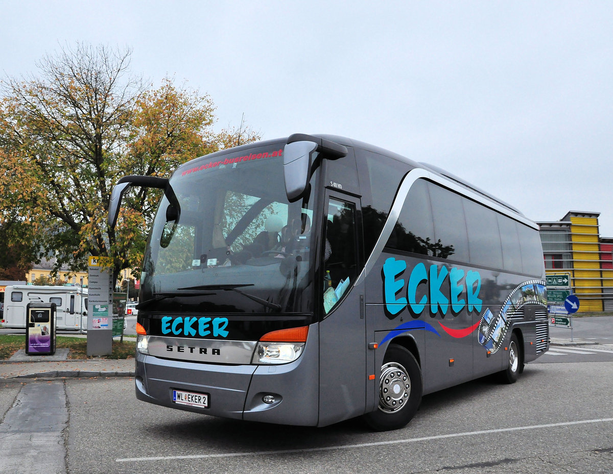 Setra 411 HD von Ecker Reisen aus �sterreich in Krems gesehen.