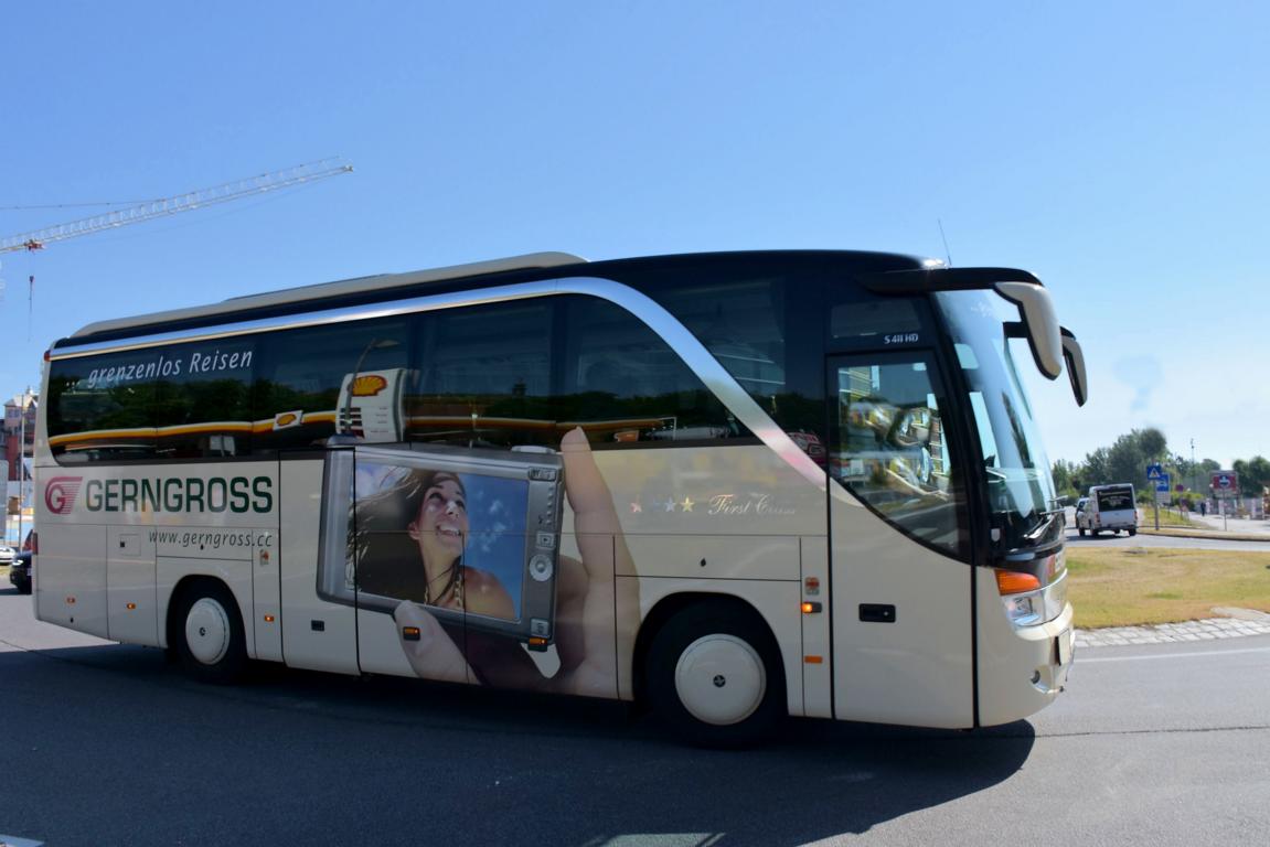 Setra 411 HD von Gerngross Reisen aus �sterreich 06/2017 in Krems.