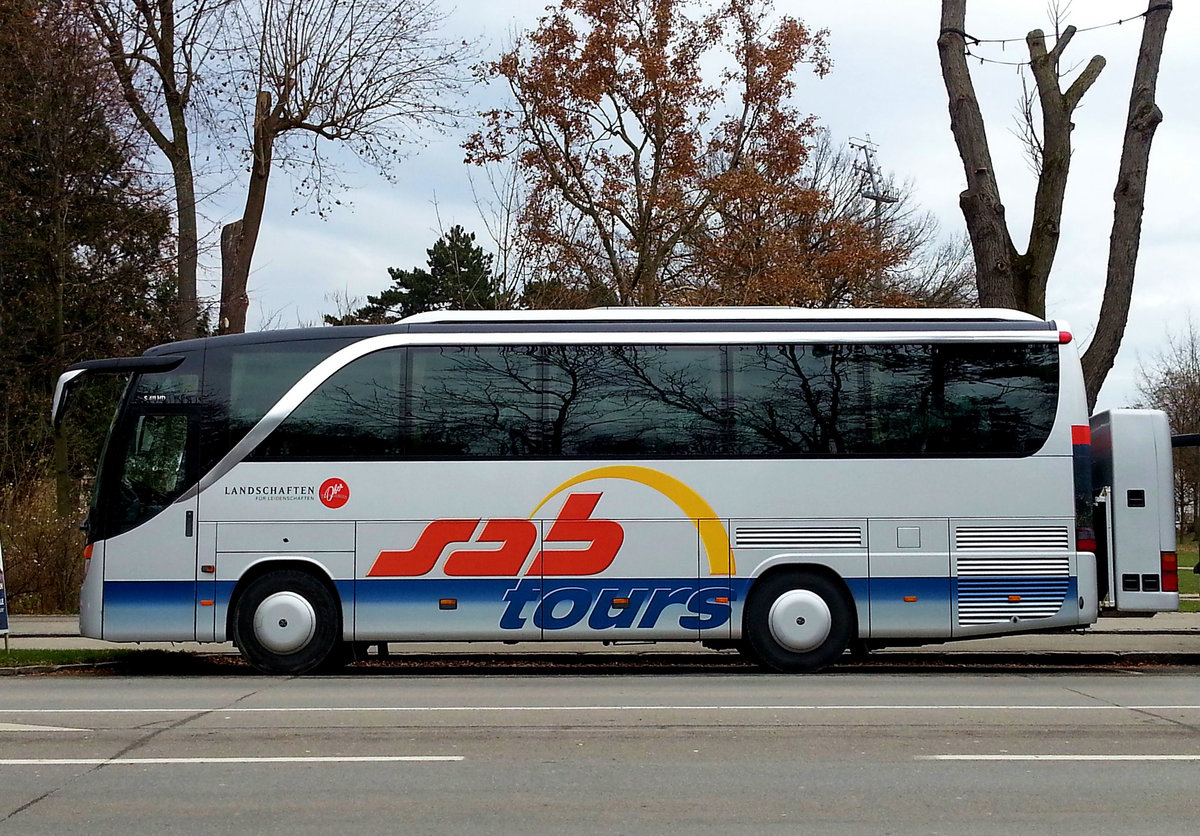 Setra 411 HD von SAB Tours aus sterreich in Krems.