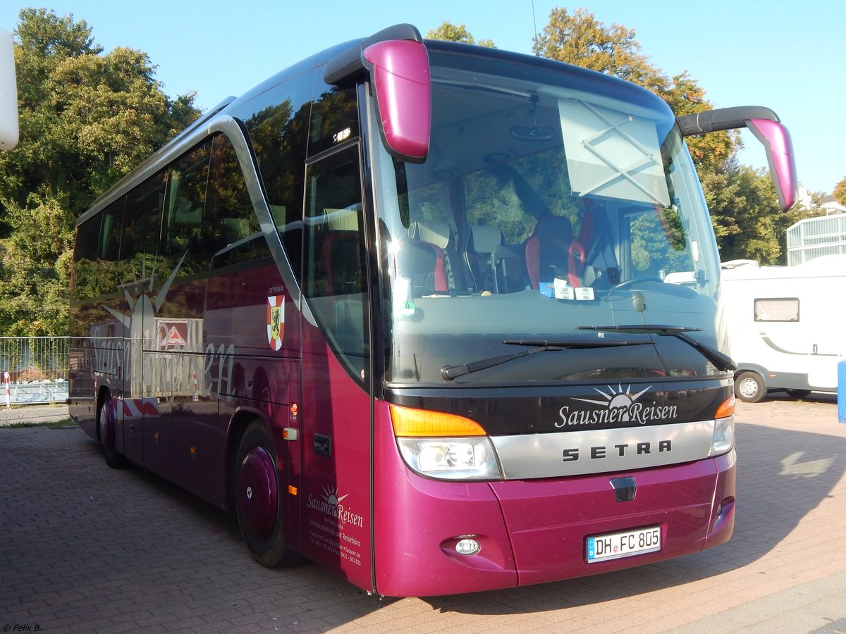 Setra 411 HD von Sausner Reisen aus Deutschland im Stadthafen Sassnitz.