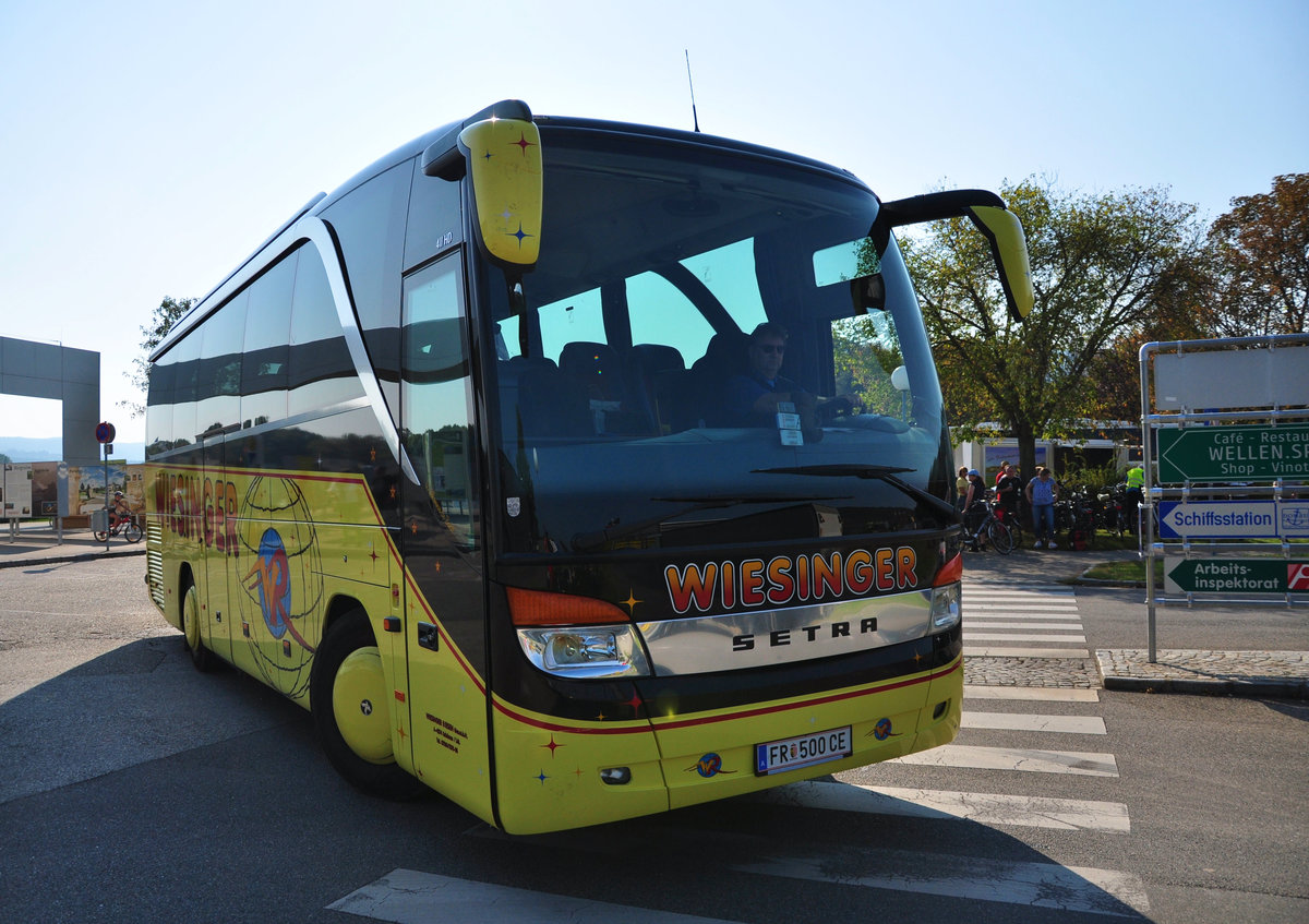 Setra 411 HD von Wiesinger Reisen aus �sterreich in Krems.