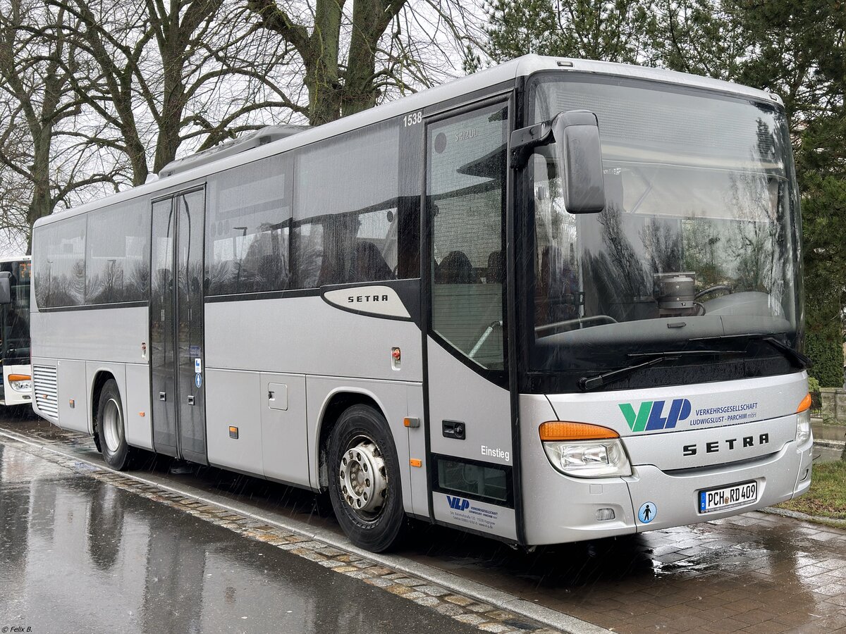 Setra 412 UL der Verkehrsgesellschaft Ludwigslust-Parchim mbH in Plau am See.