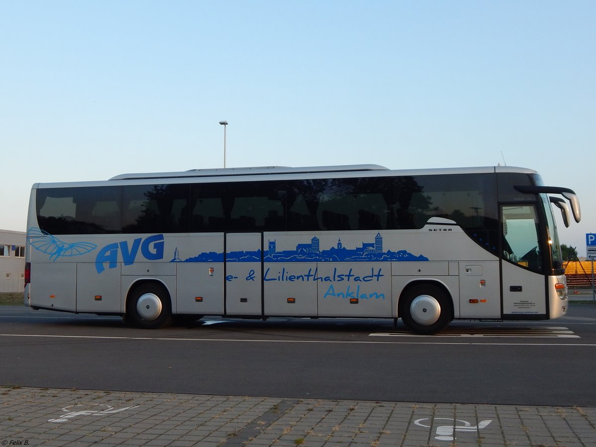 Setra 415 GT der Anklamer Verkehrsgesellschaft in Neubrandenburg. 