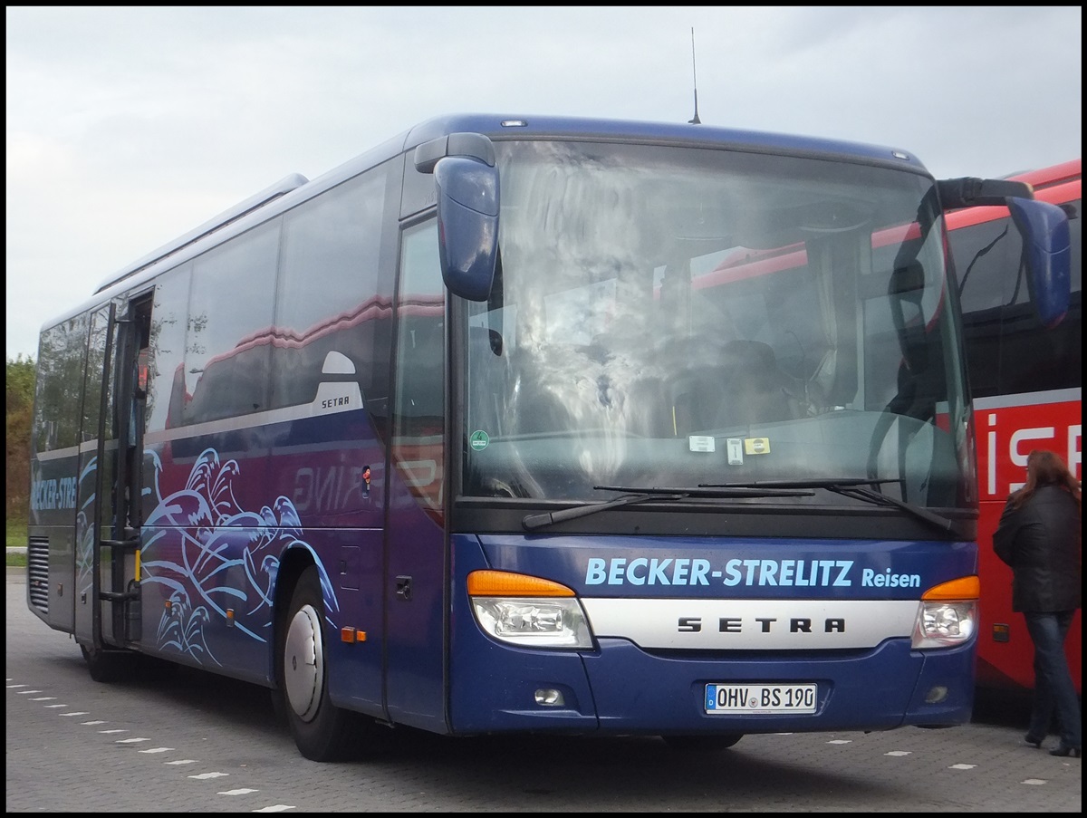 Setra 415 GT von Becker-Strelitz Reisen aus Deutschland bei der Rastst�tte Fuchsberg.