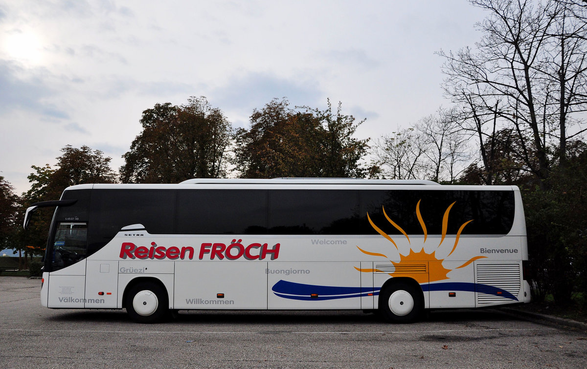 Setra 415 GT-HD von Fr�ch Reisen aus �sterreich in Krems gesehen.