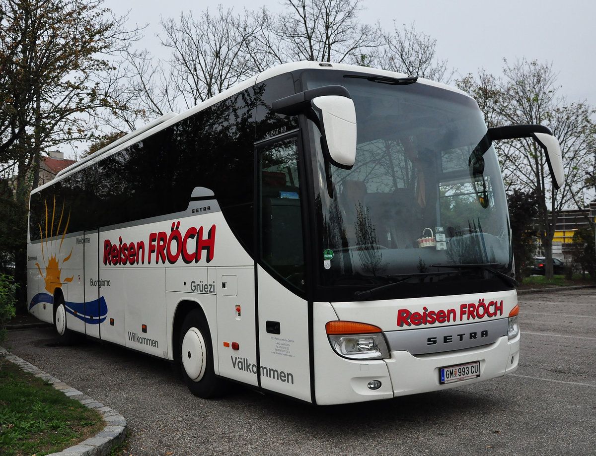 Setra 415 GT-HD von Fr�ch Reisen aus �sterreich in Krems gesehen.