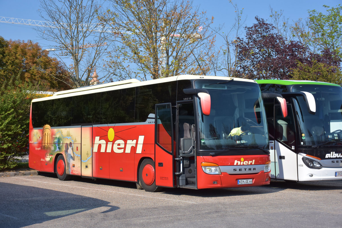 Setra 415 GT-HD von HIERL Reisen aus der BRD 09/2017 in Krems.