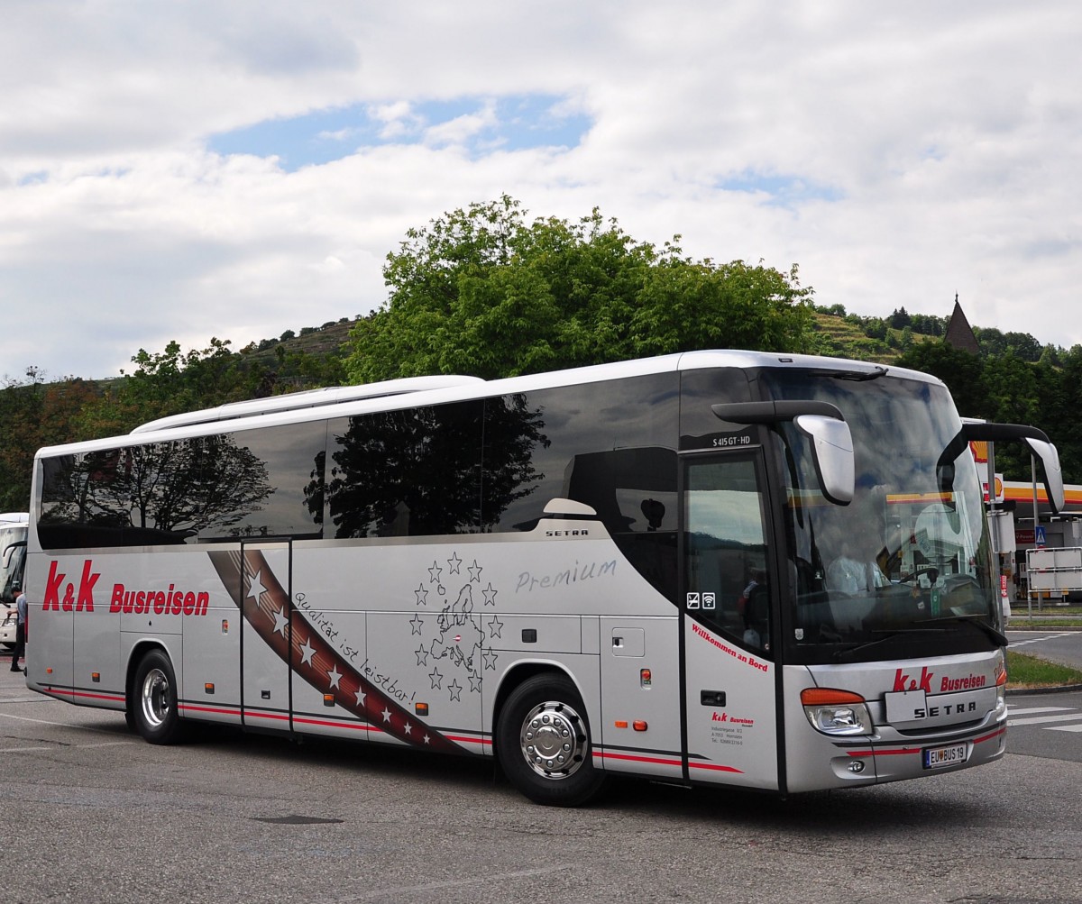 Setra 415 GT-HD von k & k Busreisen aus �sterreich im Juni 2015 in Krems gesehen.