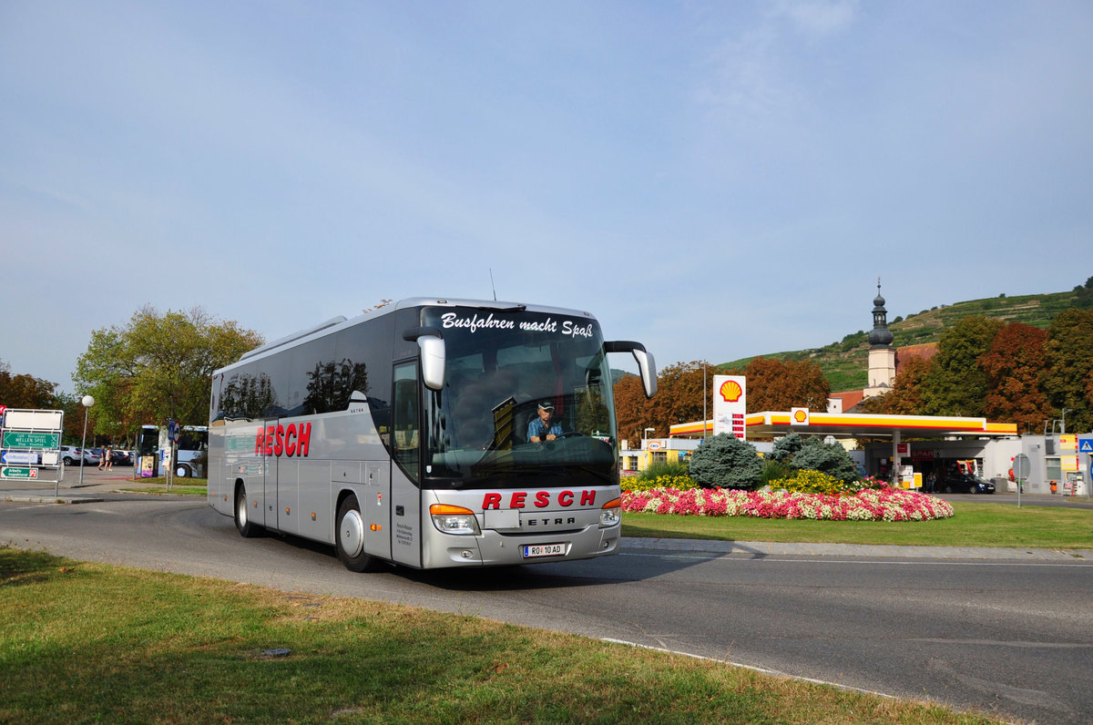 Setra 415 GT- HD von Koller Reisen aus �sterreich in Krems unterwegs.