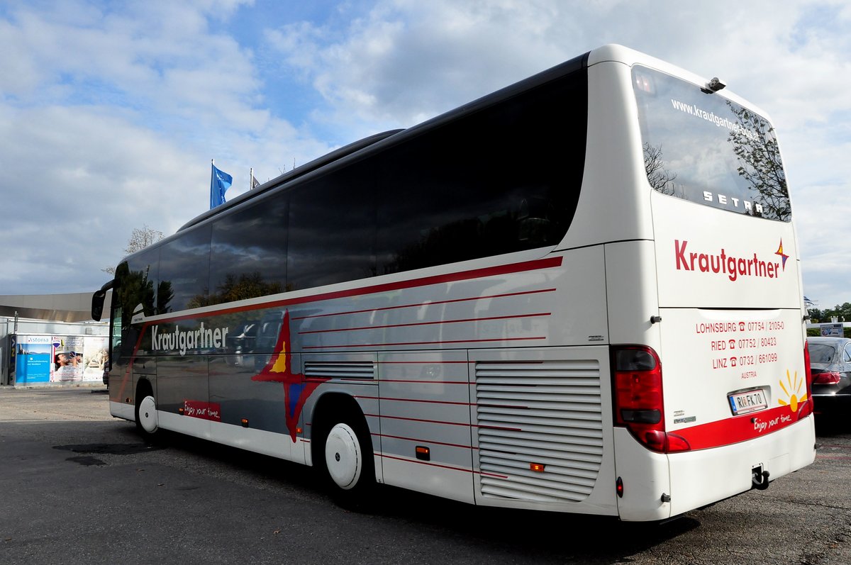 Setra 415 GT-HD von Krautgartner Reisen aus �sterreich in Krems gesehen.