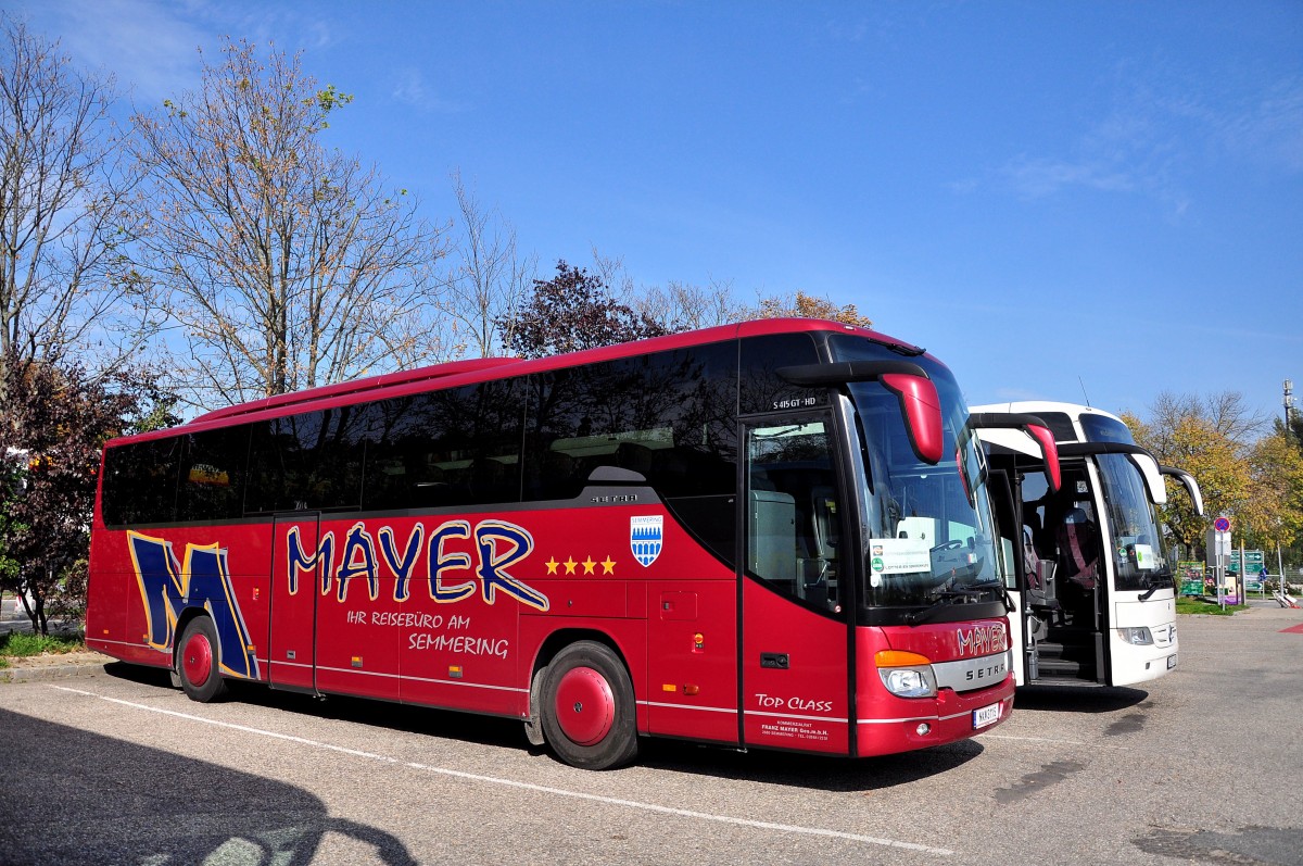 Setra 415 GT-HD von Mayer Reisen aus �sterreich am 30.9.2014 in Krems.