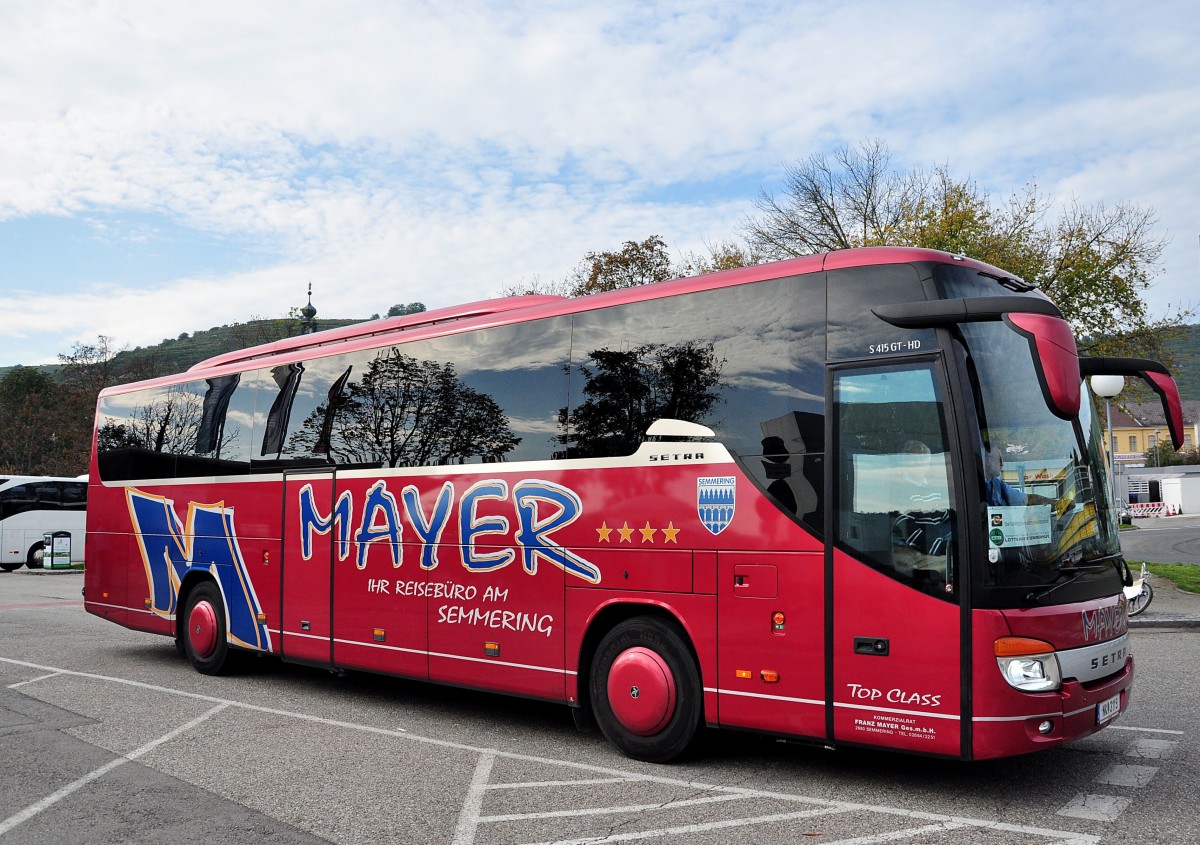 Setra 415 GT-HD von Mayer Reisen aus �sterreich am 30.9.2014 in Krems.