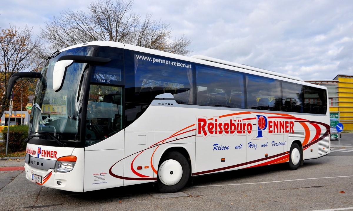 Setra 415 GT-HD von Penner Reisen aus �sterreich im Herbst 2013 in Krems.