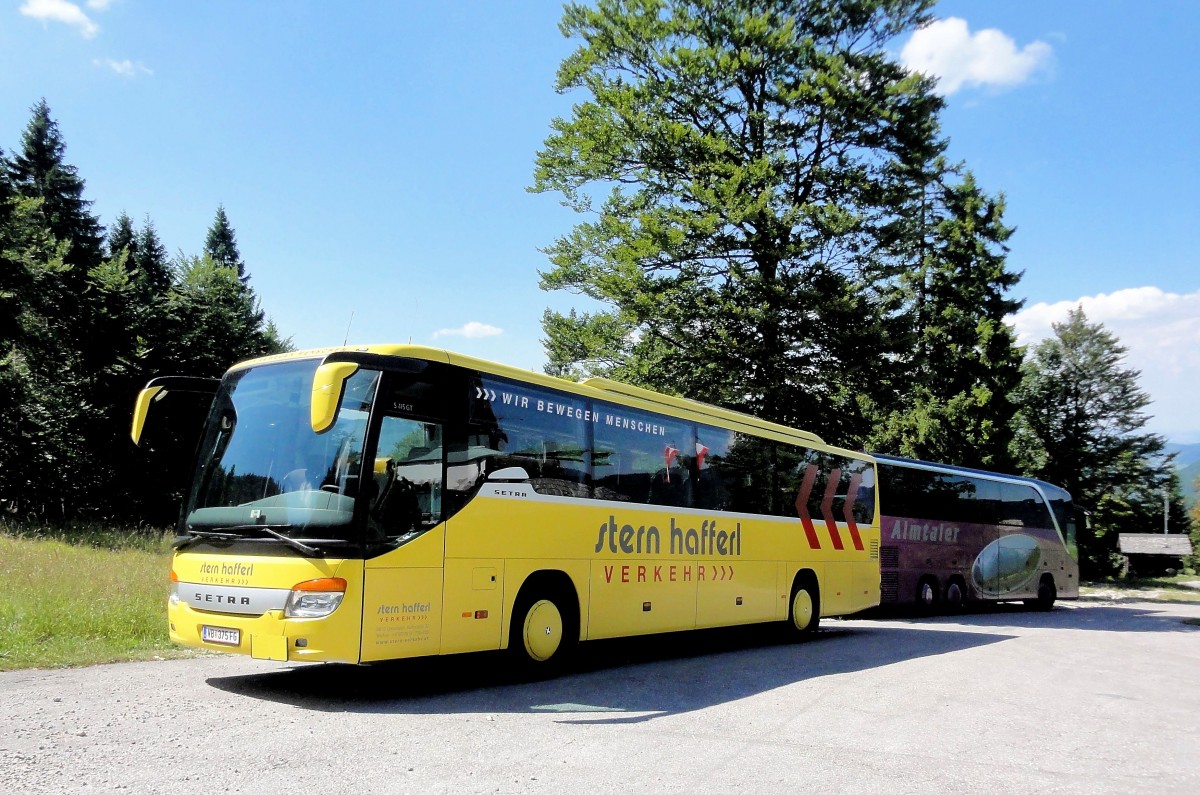 SETRA 415 GT von STERN HAFFERL aus Ober�sterreich im August 2013 gesehen.