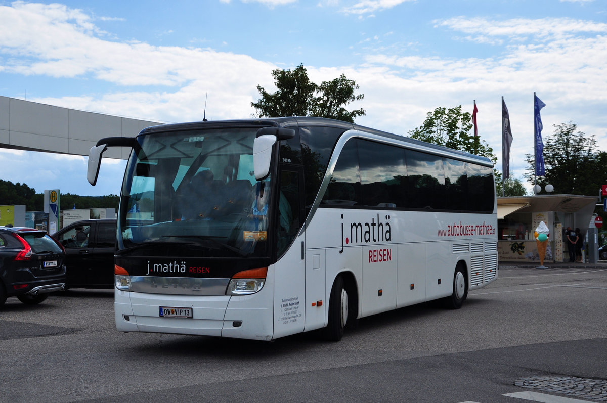 Setra 415 HD von J. Math� Reisen aus �sterreich in Krems.