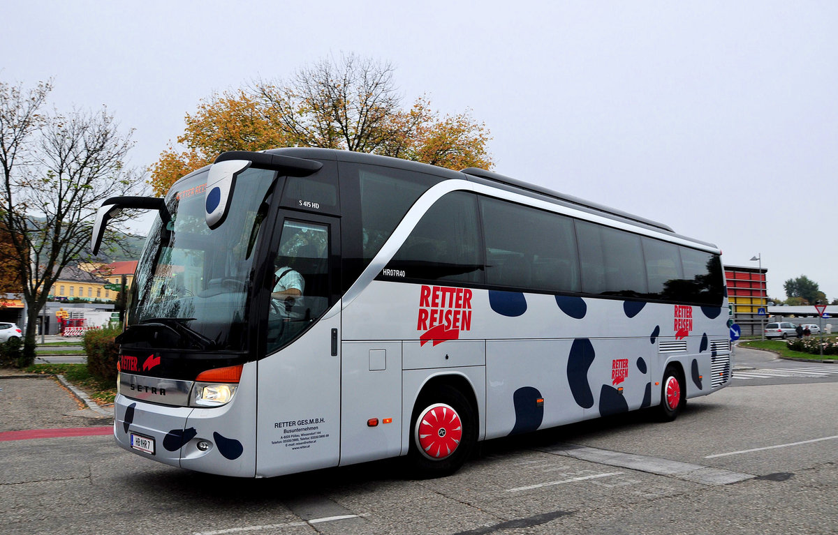 Setra 415 HD von Retter Reisen aus �sterreich in Krems gesehen.