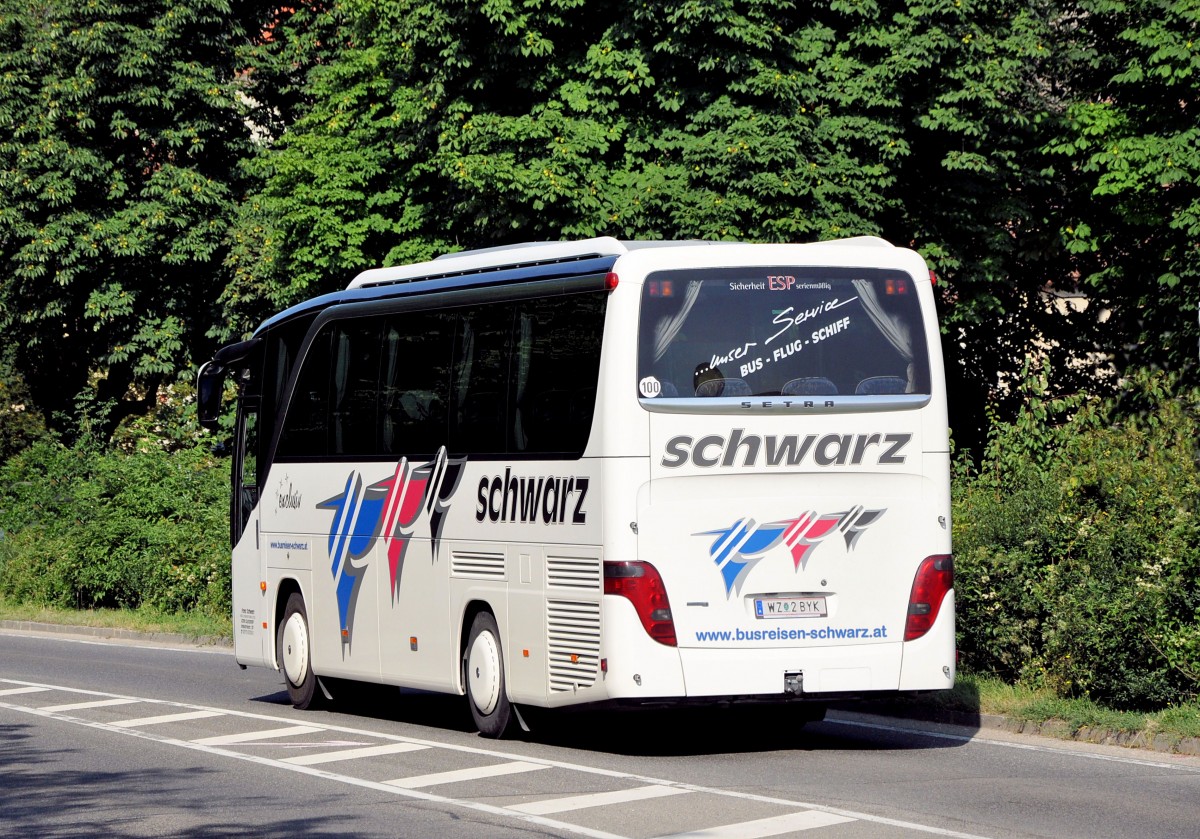 SETRA 415 HD von SCHWARZ Reisen/�sterreich,Krems,Juli 2013.
