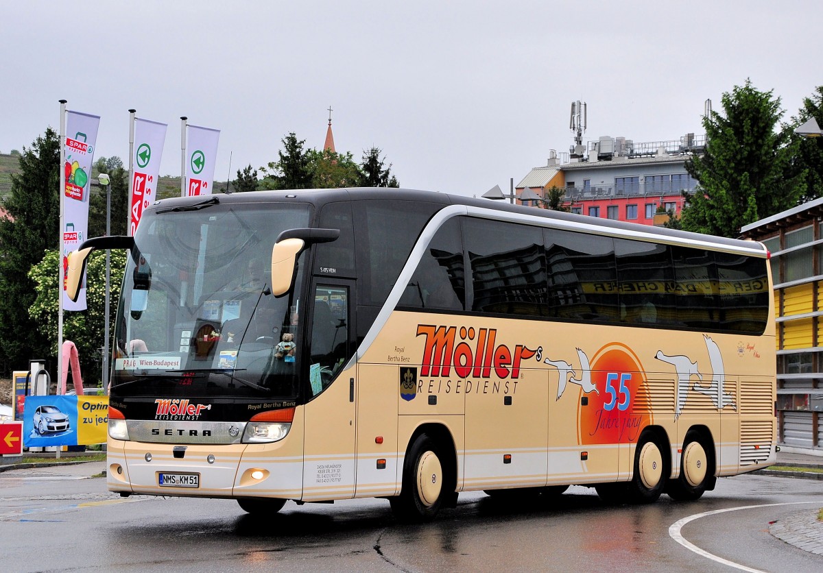Setra 415 HDH vom Reisedienst M�ller aus Deutschland am 17.Mai 2014 in Krems.