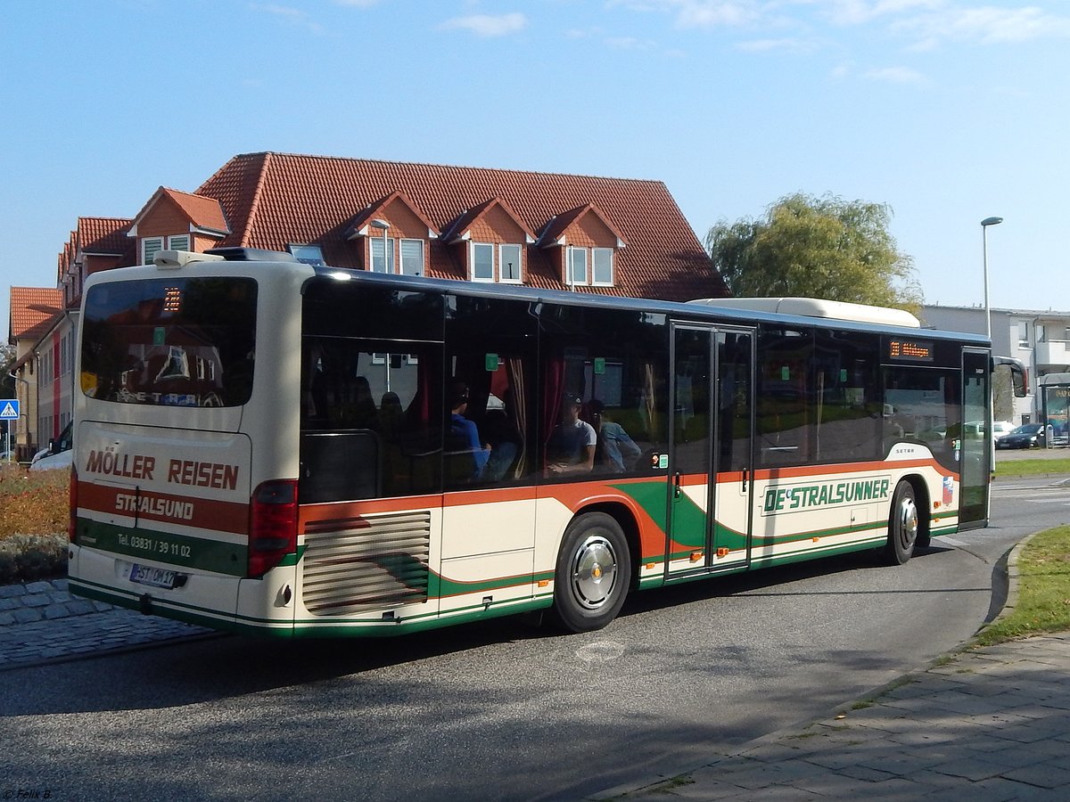 Setra 415 NF von De Stralsunner aus Deutschland in Grimmen.