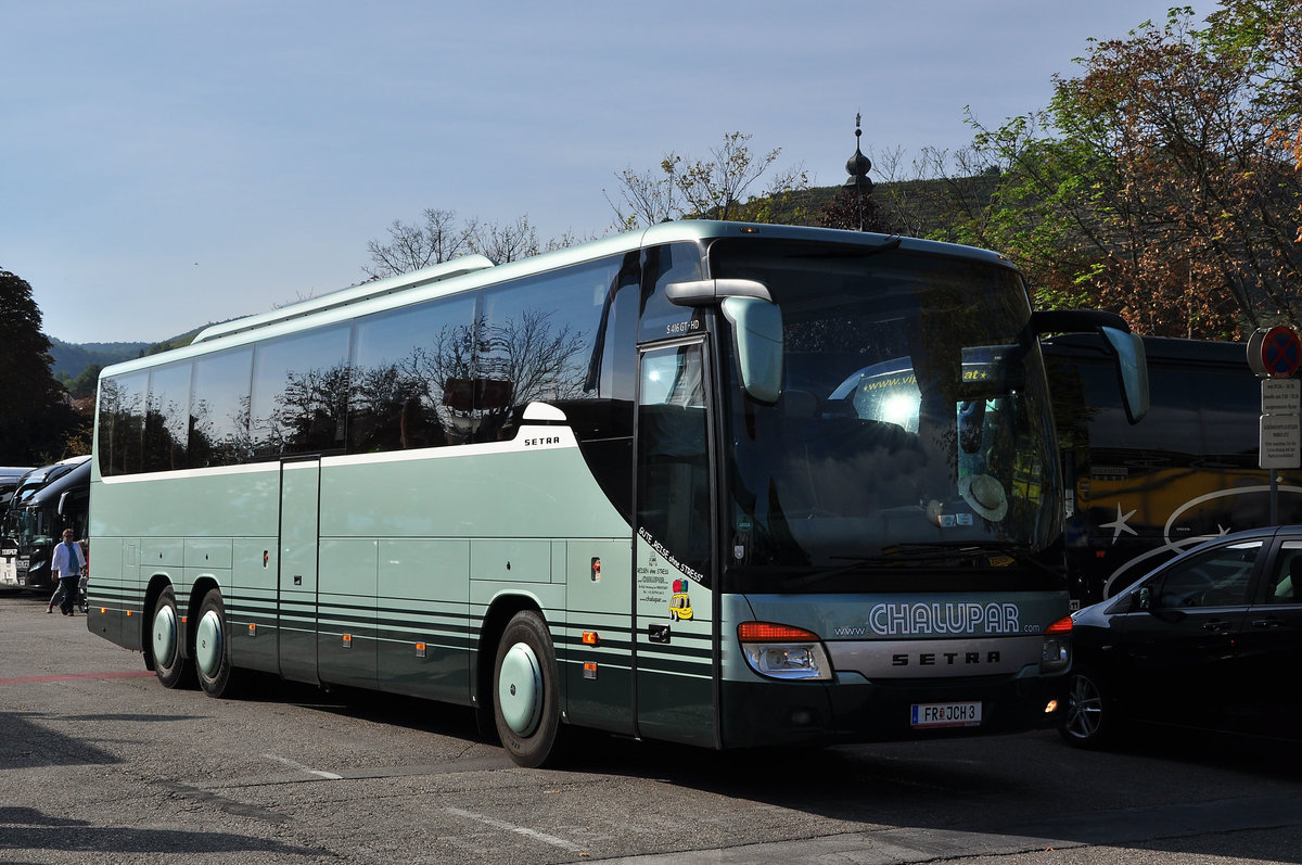 Setra 416 GT-HD von Chalupar Reisen aus �sterreich in Krems gesehen.