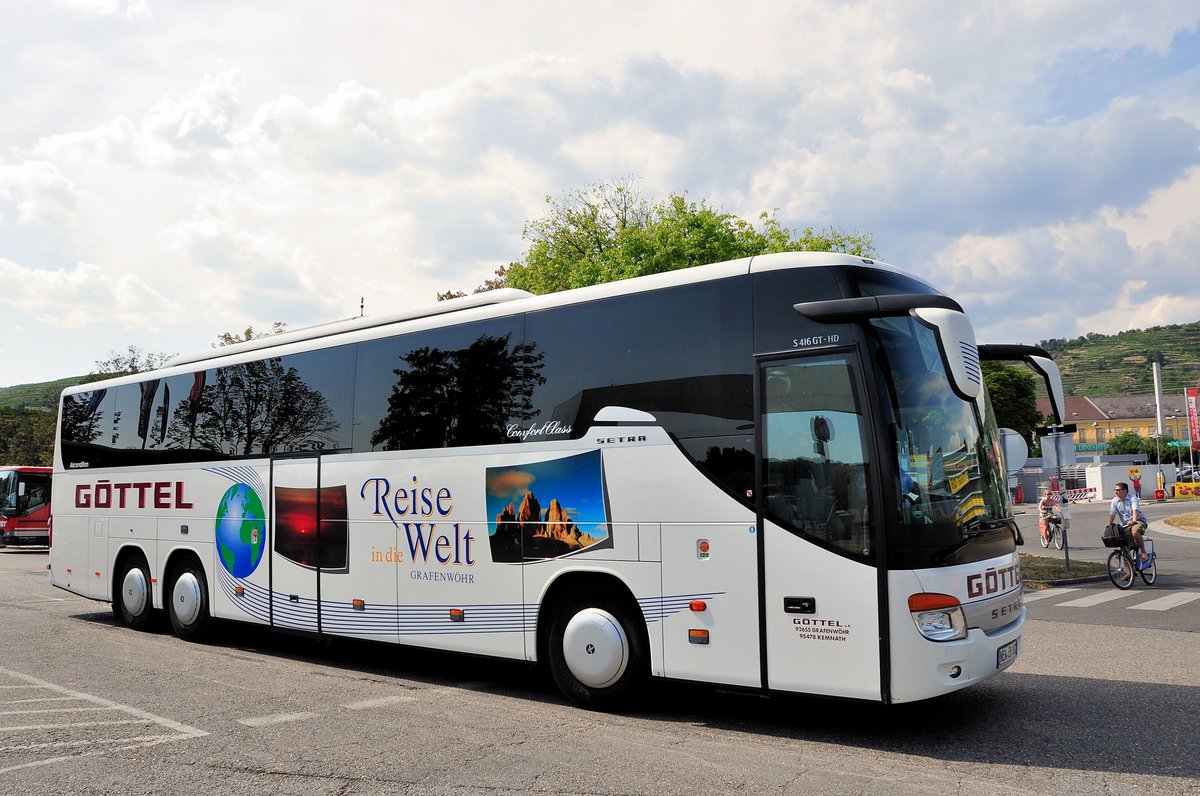 Setra 416 GT-HD von G�ttl Reisen aus der BRD in Krems gesehen.