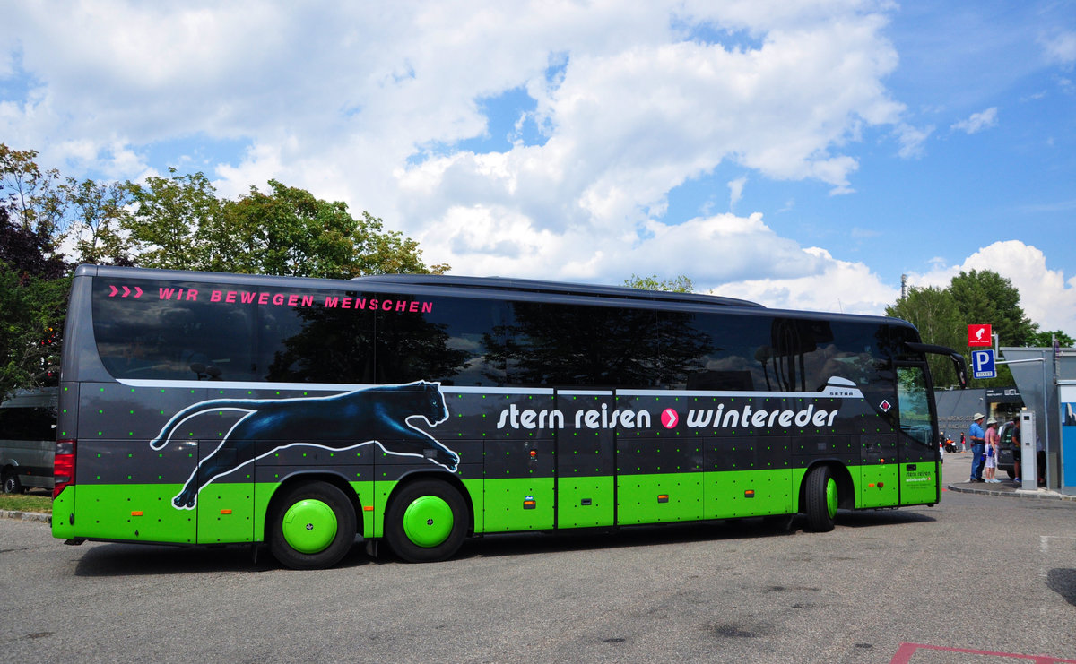 Setra 416 GT-HD von Stern Reisen > Wintereder aus Ober�sterreich in Krems gesehen.