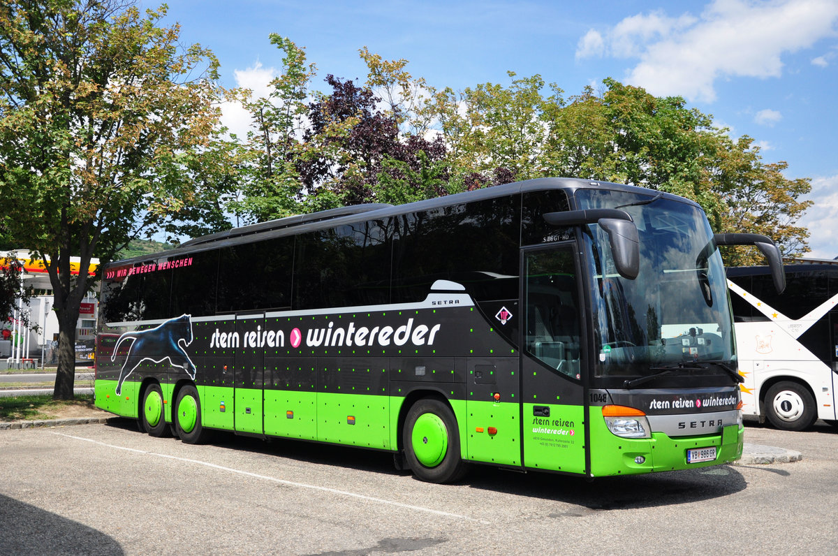 Setra 416 GT-HD von Stern Reisen > Wintereder aus Ober�sterreich in Krems gesehen.