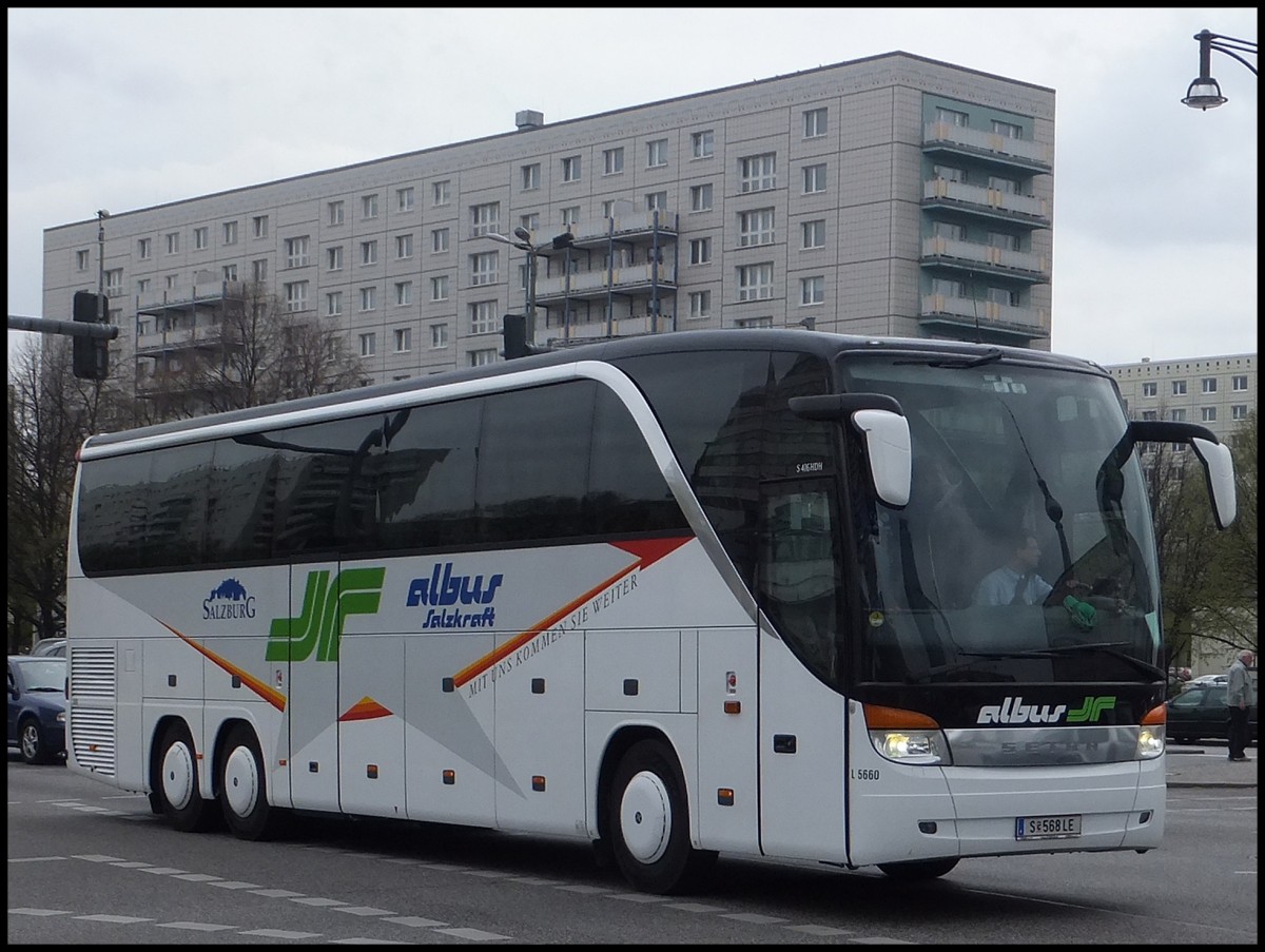 Setra 416 HDH von Albus/Salzkraft/Dr. Richard Dirmengruppe aus �sterreich in Berlin.