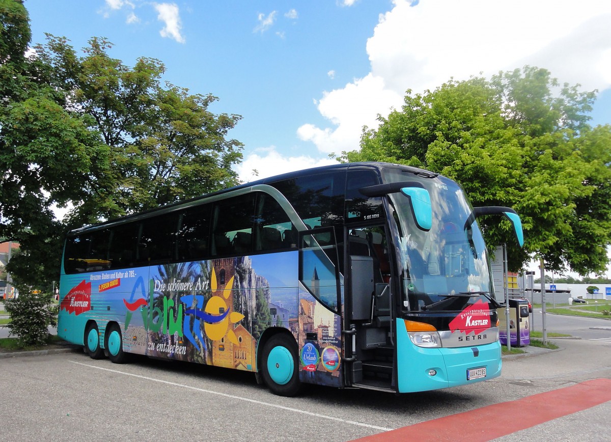 SETRA 416 HDH von KASTNER Busreisen / �sterreich am 12.6.2013 in Krems gesehen.