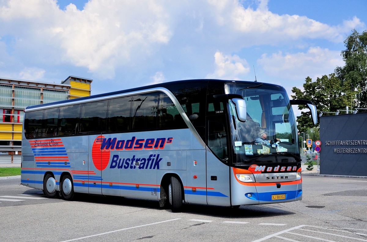 SETRA 416 HDH von MADSEN Bustouristik/D�nemark im August 2013 in Krems.