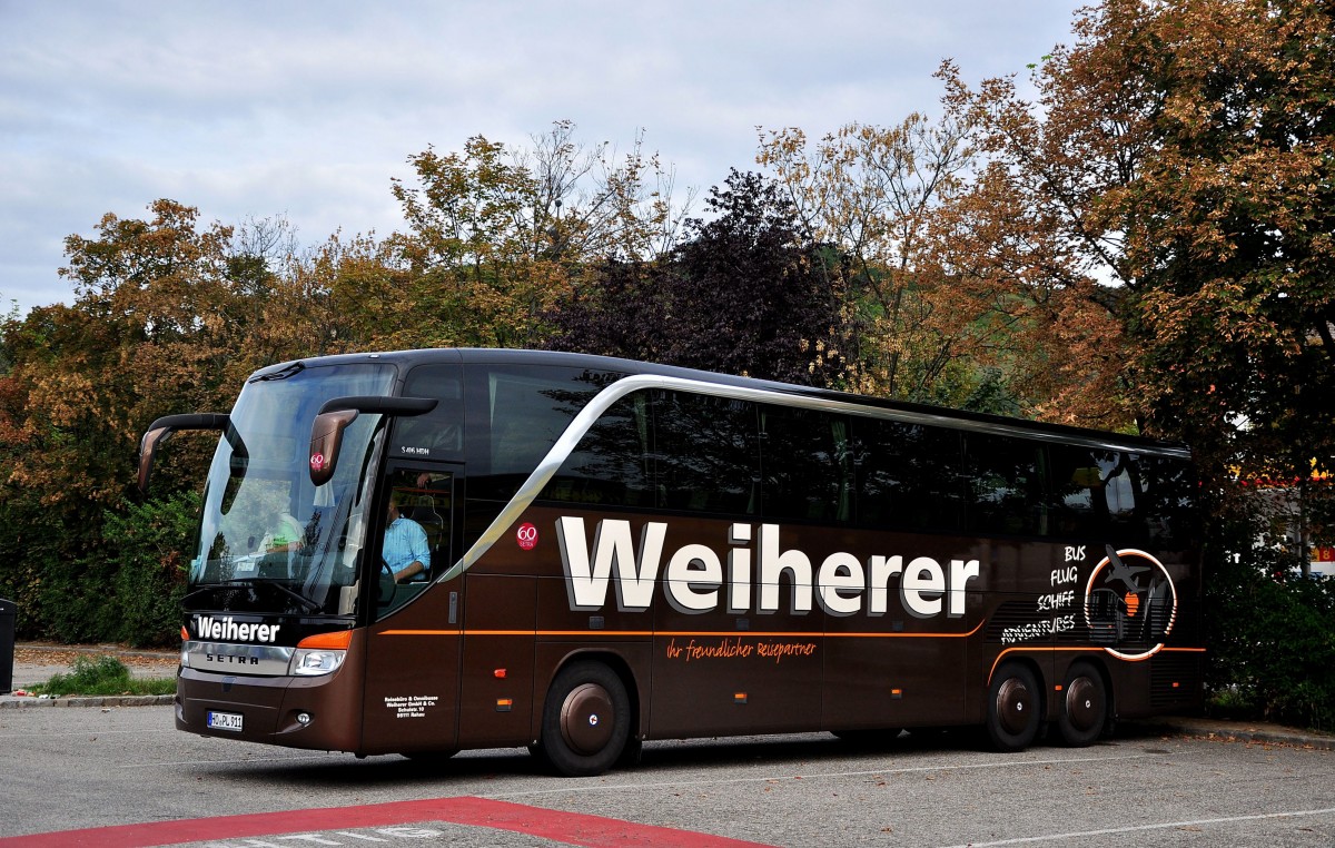 SETRA 416 HDH vom Reiseb�ro WEIHERER aus Deutschland im September 2013 in Krems an der Donau.