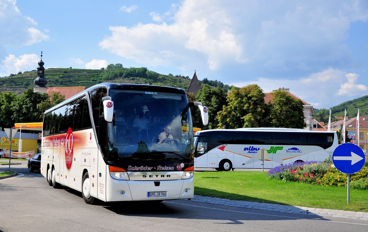 SETRA 416 HDH von SCHR�DER Reisen / Deutschland,August 2013 in Krems.
