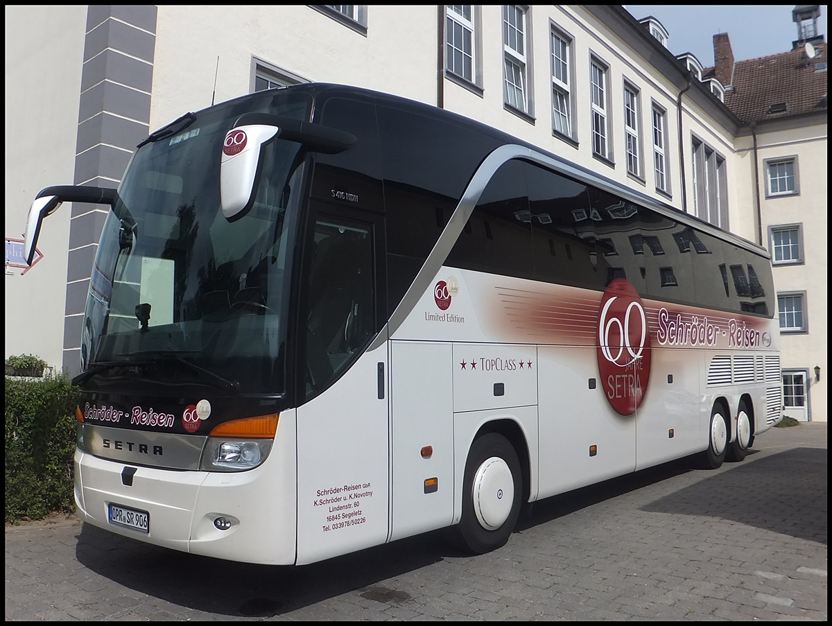 Setra 416 HDH von Schr�der-Reisen aus Deutschland in Sassnitz.