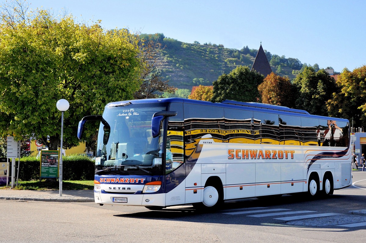 SETRA 417 GT-HD von SCHWARZOTT Reisen aus �sterreich im September 2013 in Krems.