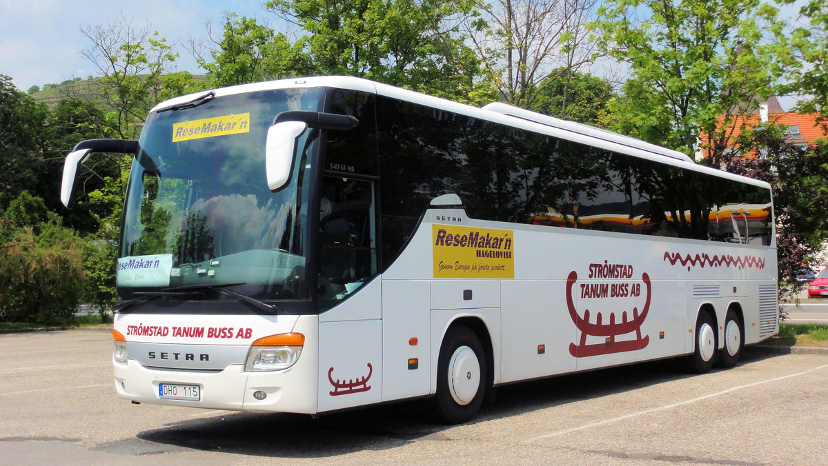 Setra 417 GT-HD von Str�mstad Tanum Buss aus Schweden in Krems gesehen.